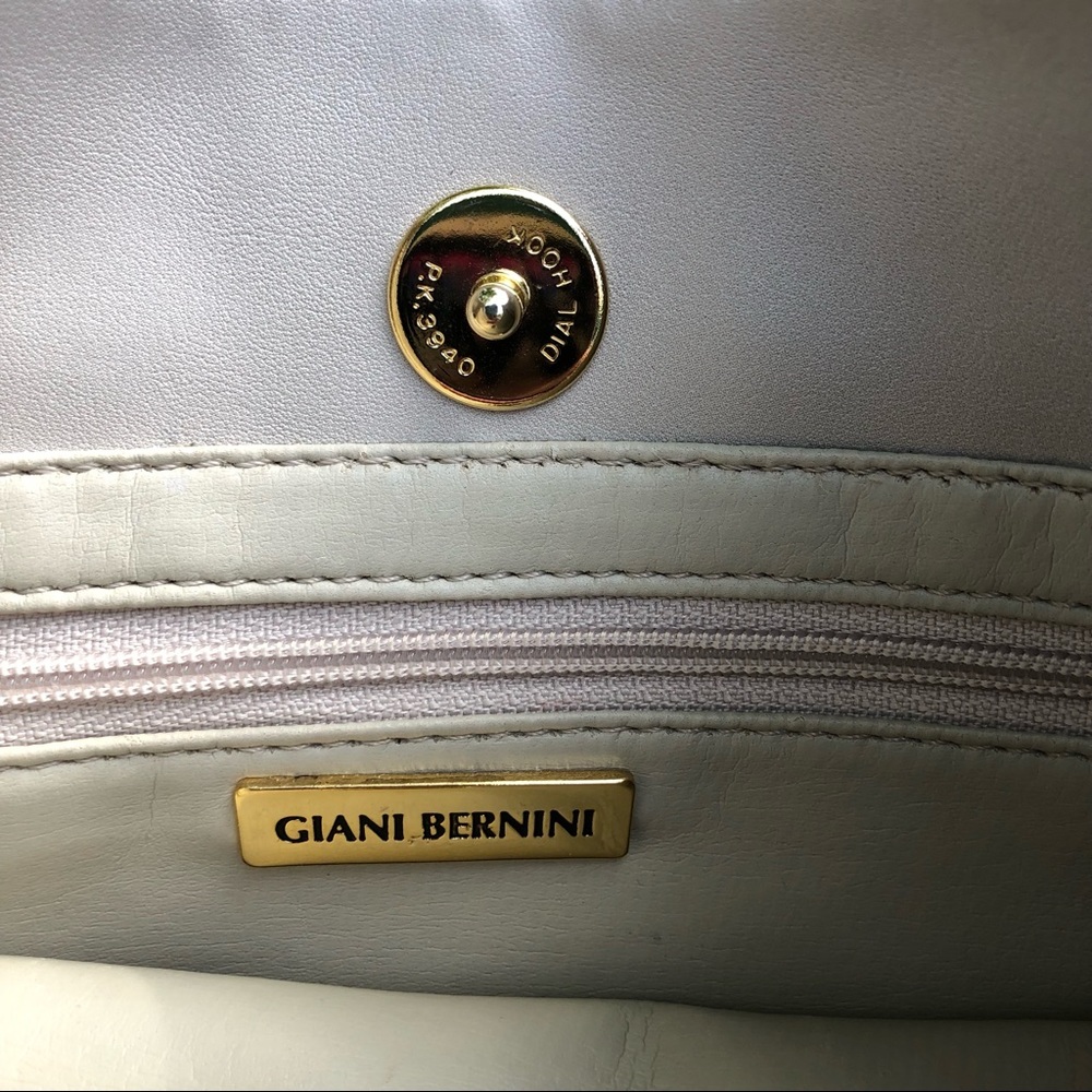 Off White Leather Giani Bernini Bag - Picture 4 of 8